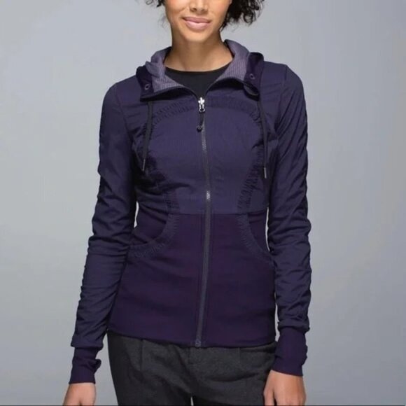 Lululemon Women’s Dance Studio Reversible Purple Hooded Jacket Size 2 - Picture 2 of 13